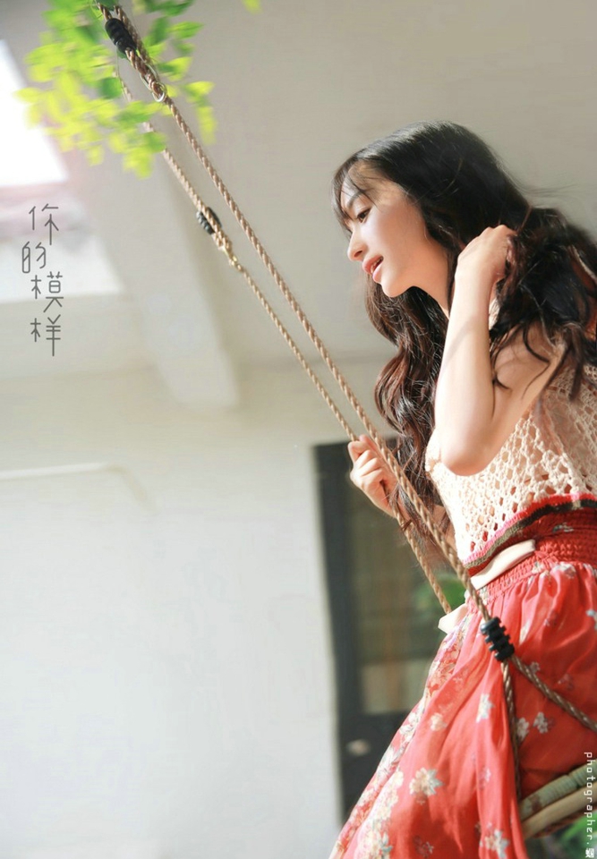 清纯阳光长发美女