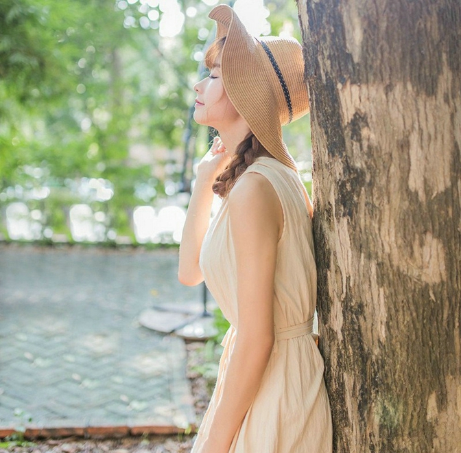 清纯稚嫩美女户外写真