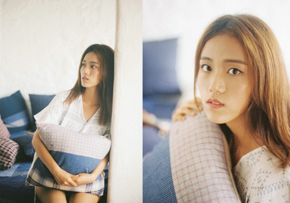 90后美女恬静自然户外养眼美图