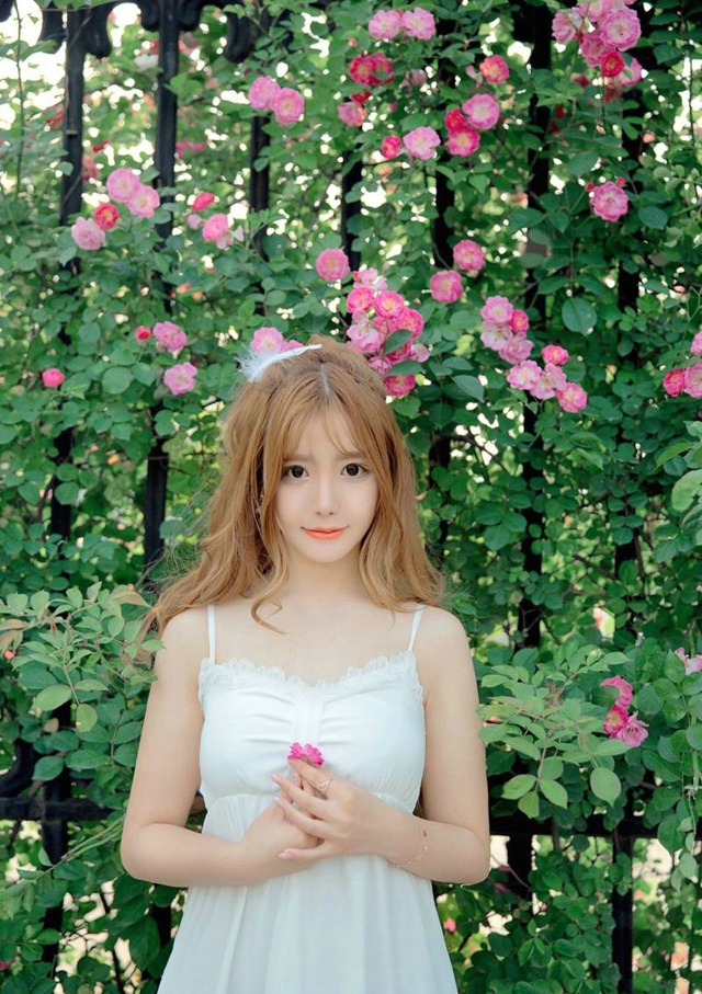 甜美花仙子的粉嫩写真