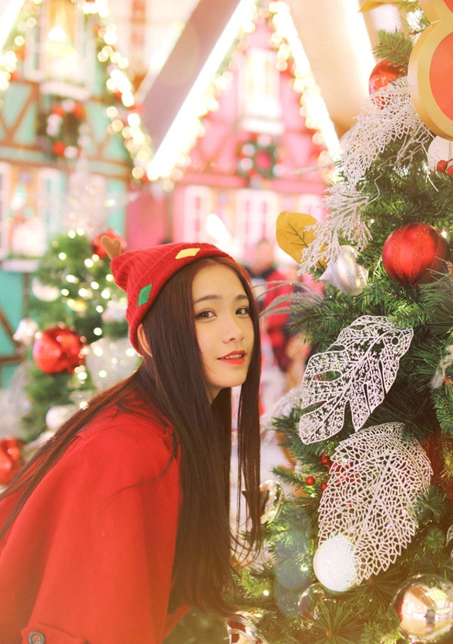 甜美圣诞女孩粉嫩性感娇俏可人