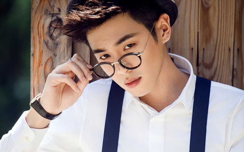 帅气英俊帅哥张若昀写真照片