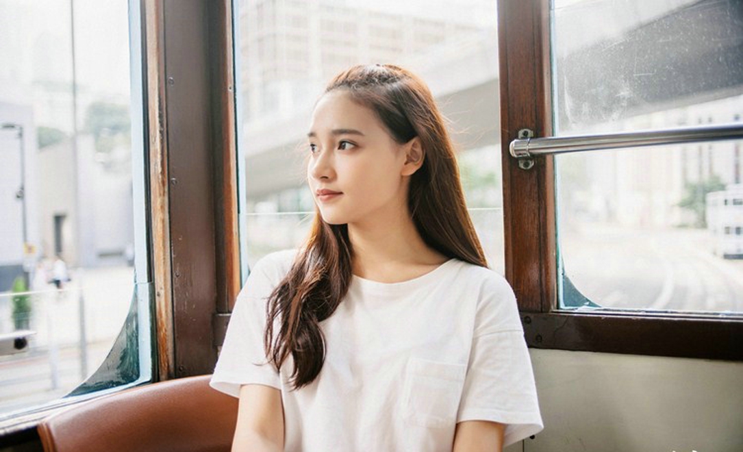 阳光文艺小清新女生星期天写真