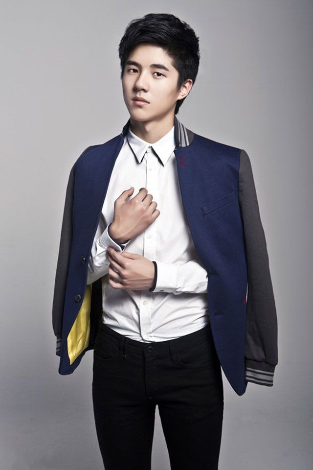 刘昊然个人杂志写真