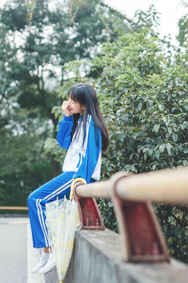 娇巧甜美阳光美女校服活力可爱唯美写真