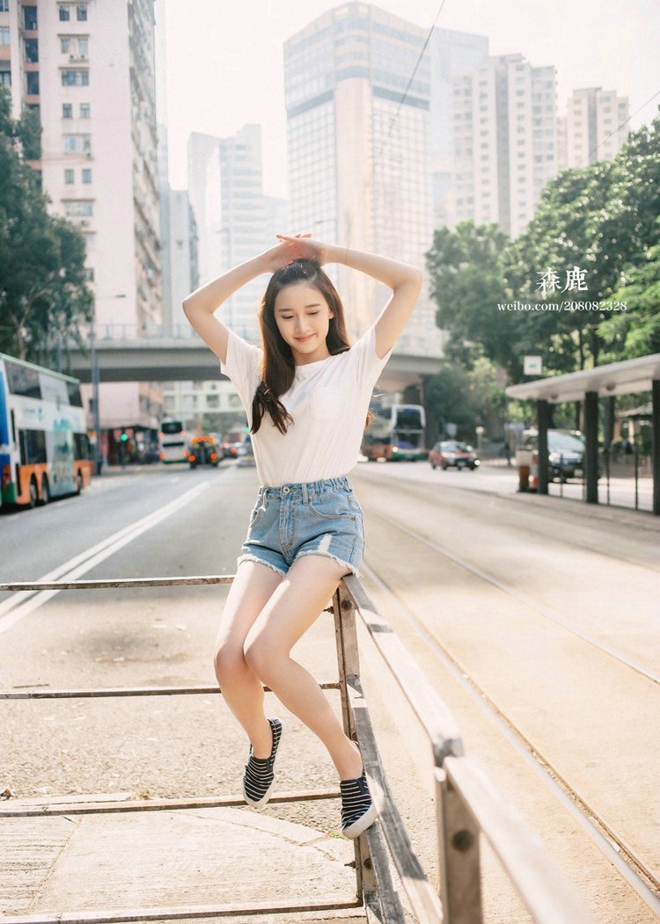 阳光文艺小清新女生星期天写真