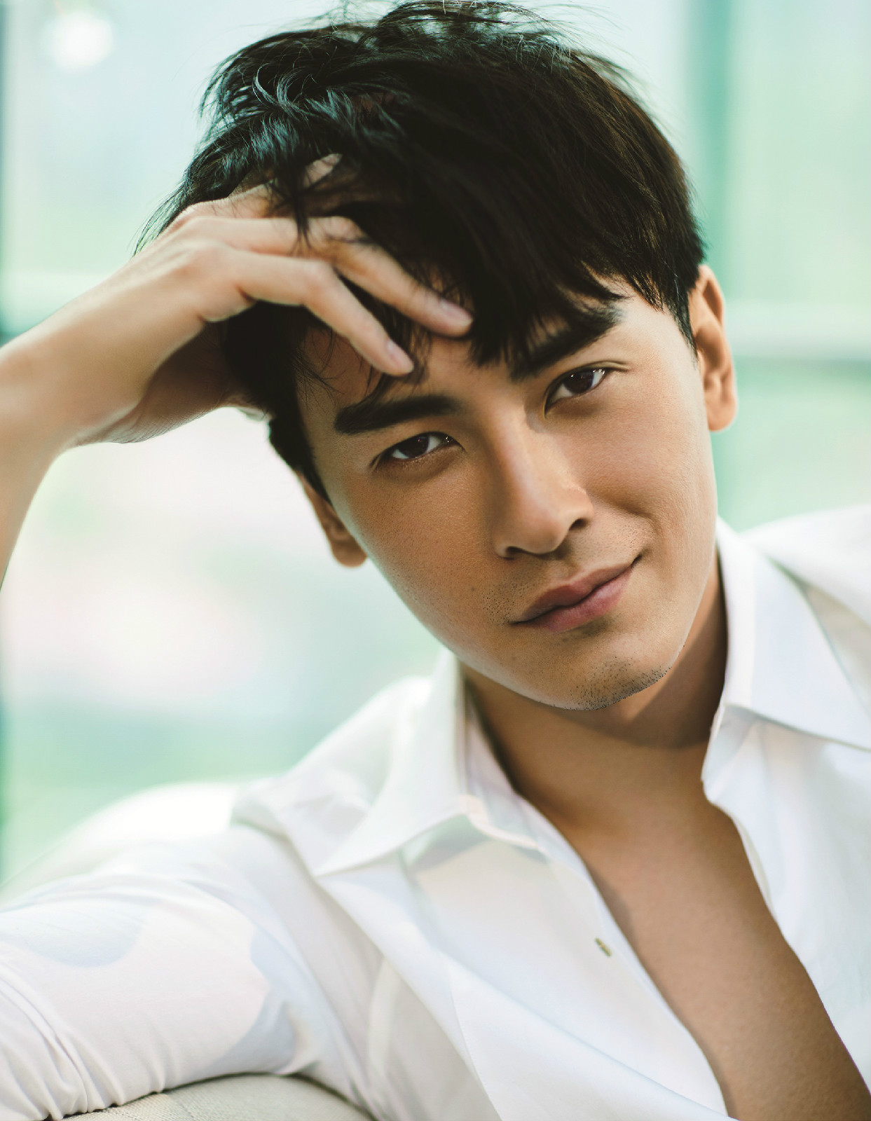 小综郑元畅个人帅气图 小综郑元畅个人写真