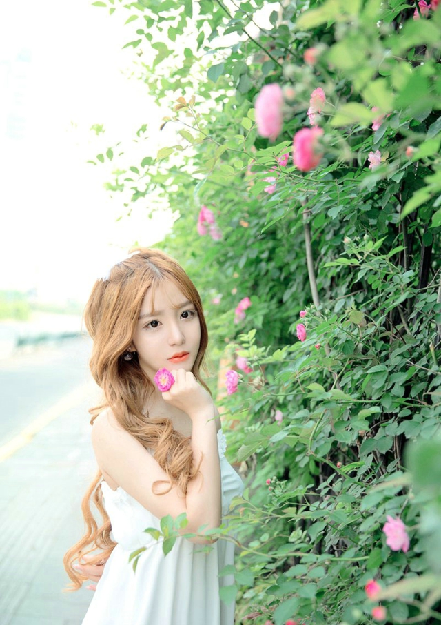 甜美花仙子的粉嫩写真