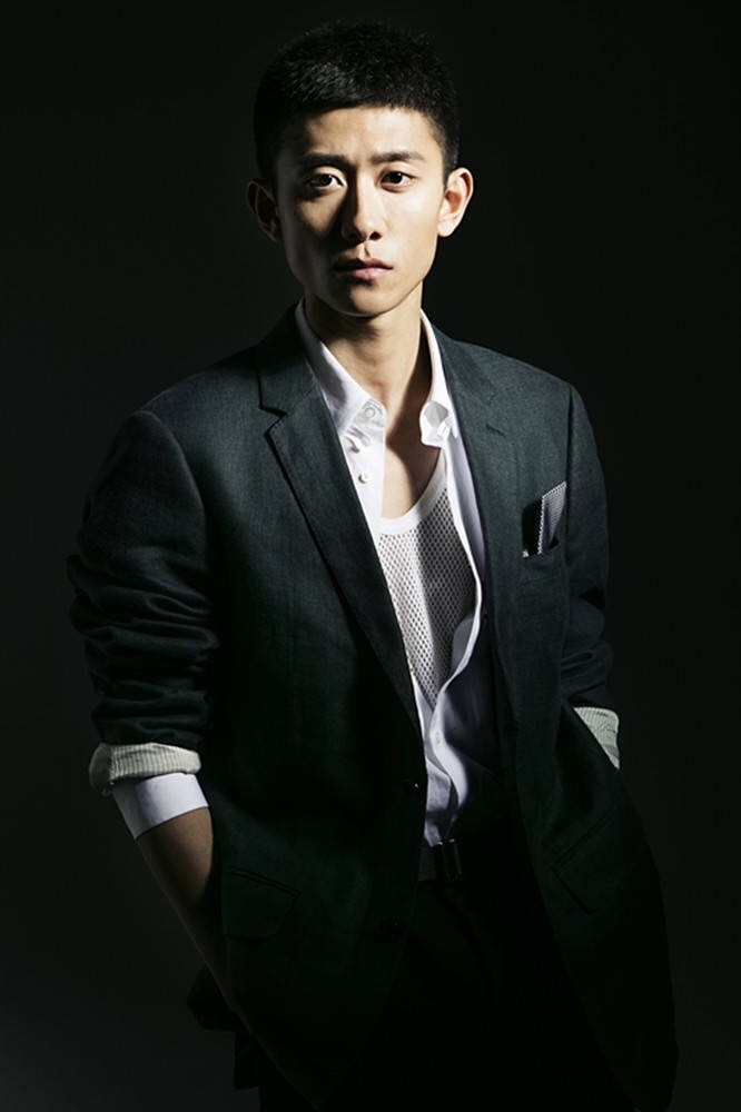 张一山近期个人杂志写真