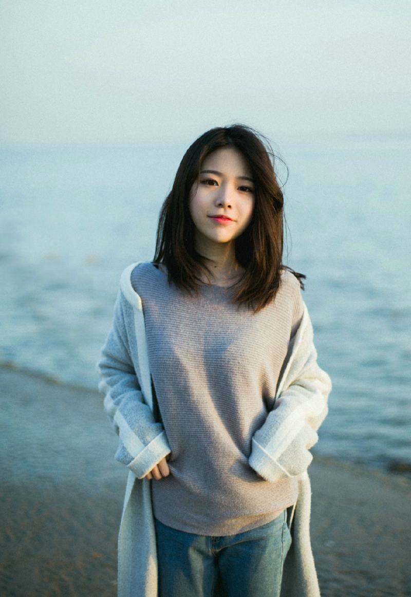 海岸边气质森系女神高颜值随性范