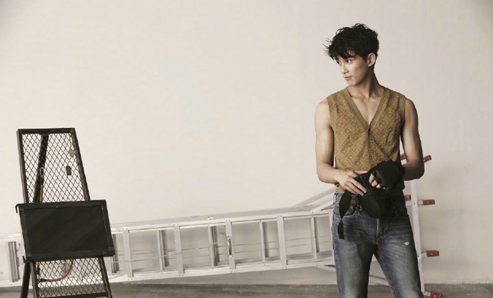 吴磊最新封面大片写真曝光