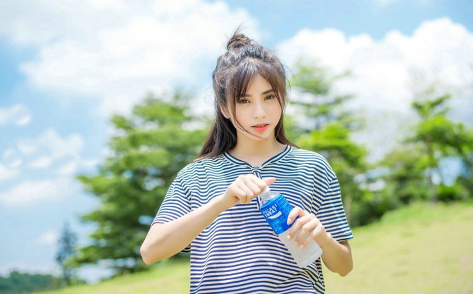 活力满满盛夏清纯可人元气少女