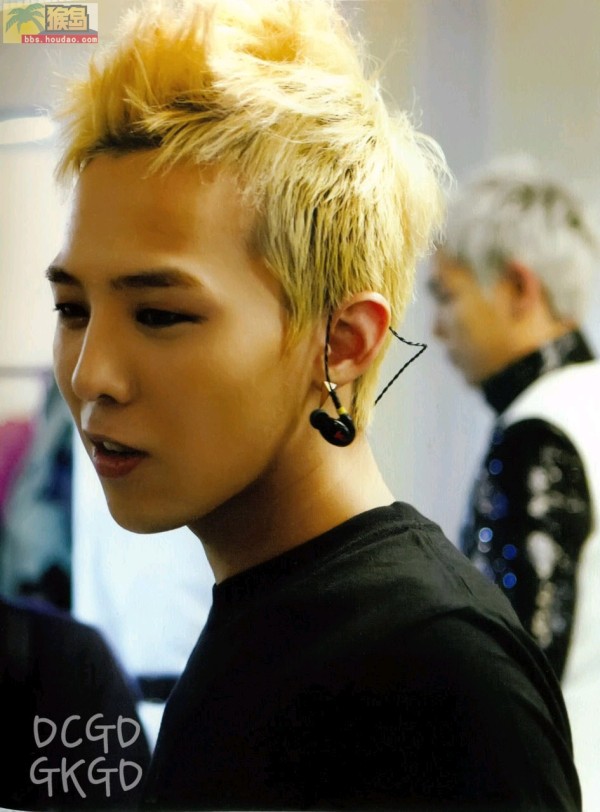 权志龙时尚着装高清壁纸