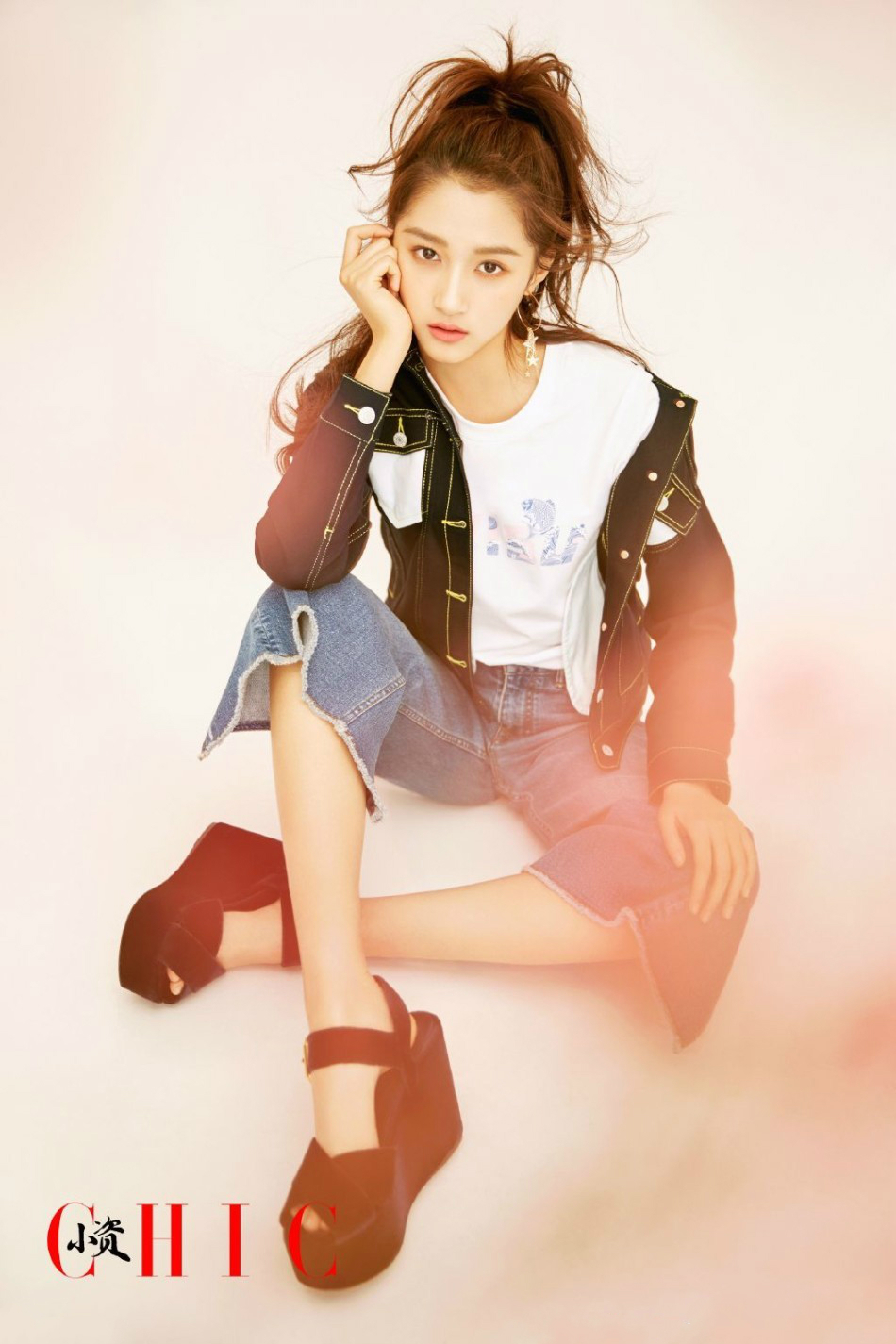 宅男女神程小烦不烦休闲假日清凉写真