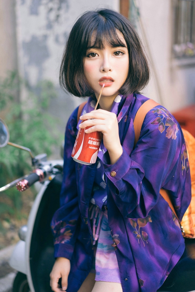 短发美女青春阳光时尚写真