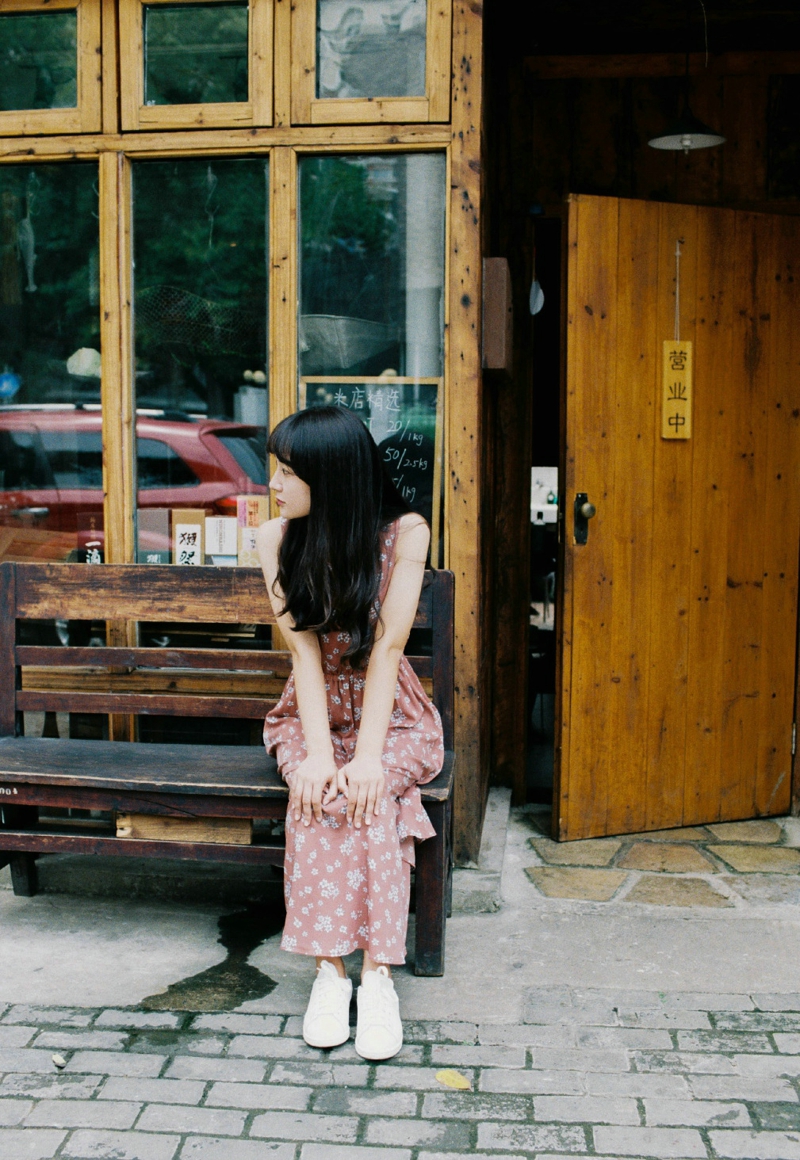 日系萌妹子清新甜美微笑可人写真