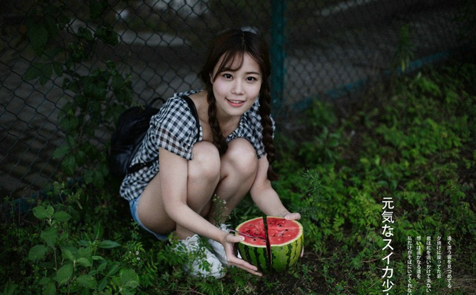 西瓜女孩清纯阳光甜美写真