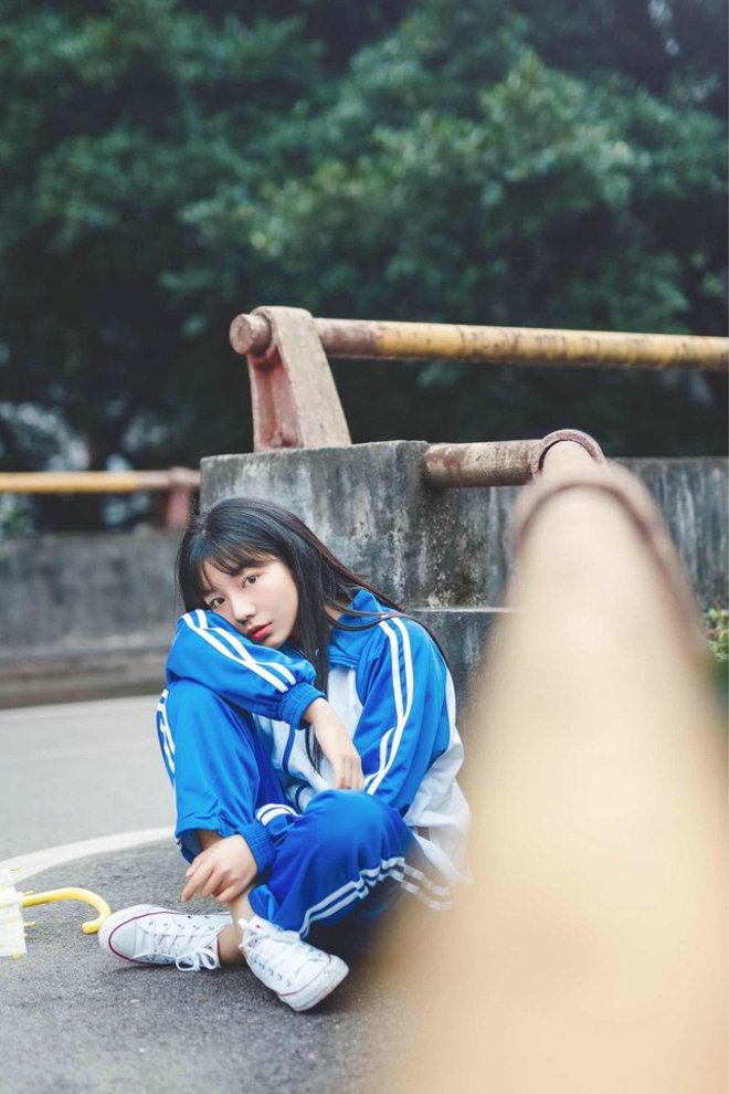 娇巧甜美阳光美女校服活力可爱唯美写真