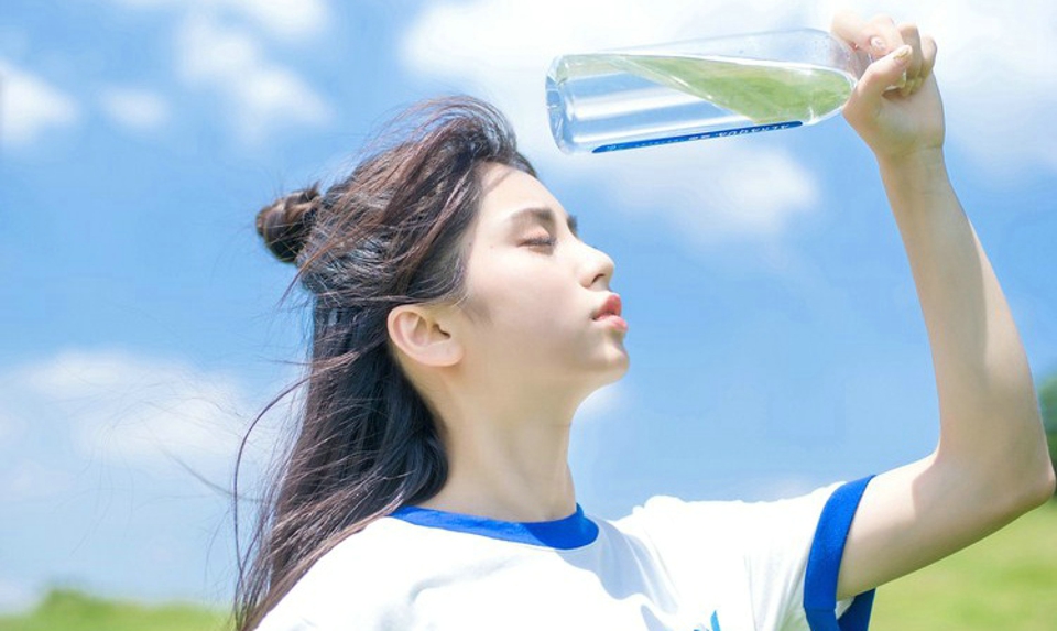活力满满盛夏清纯可人元气少女
