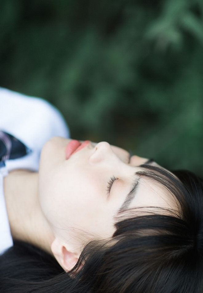 校园素颜天然萌美女写真