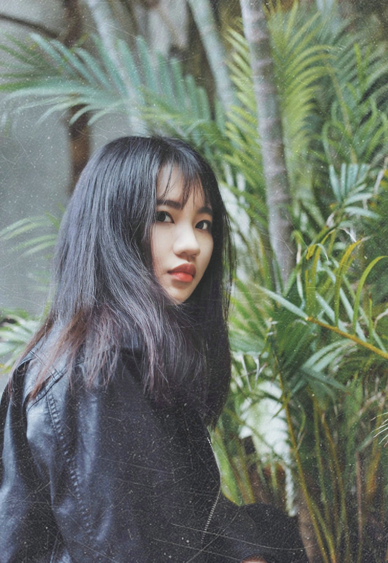 帅气皮衣美女率性随性养眼写真