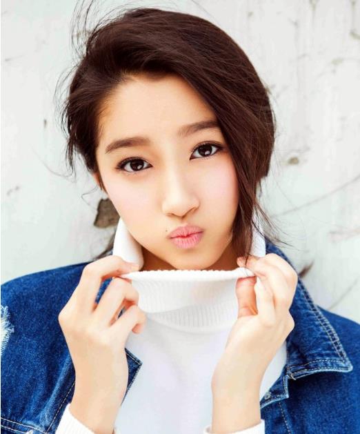 清纯女神关晓彤写真