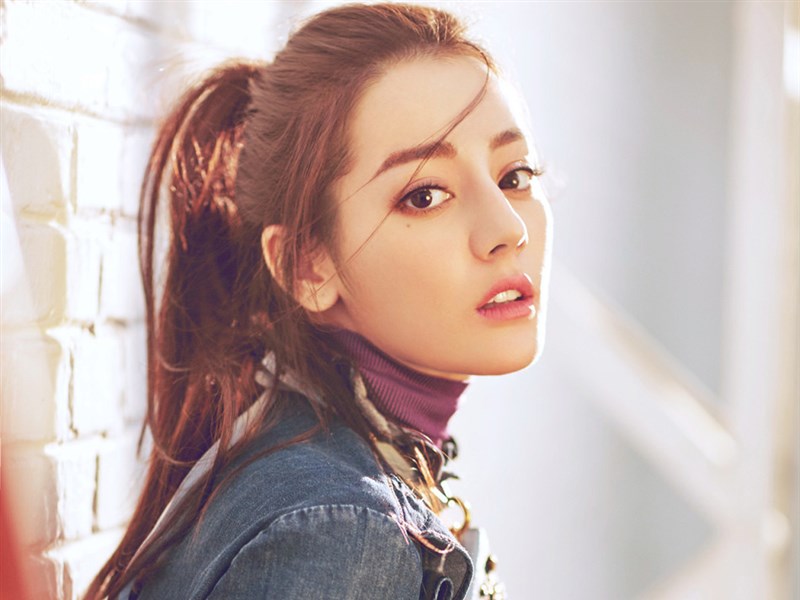 气质美女迪丽热巴写真壁纸