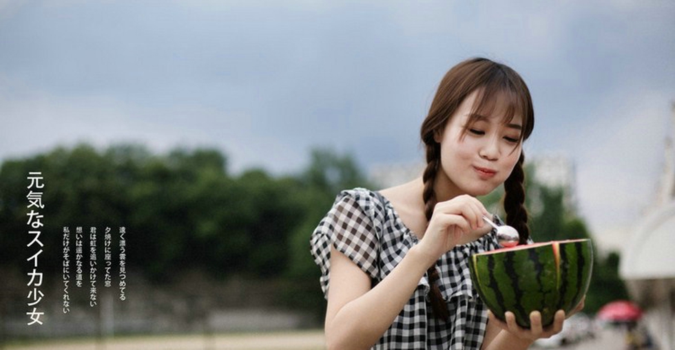 西瓜女孩清纯阳光甜美写真