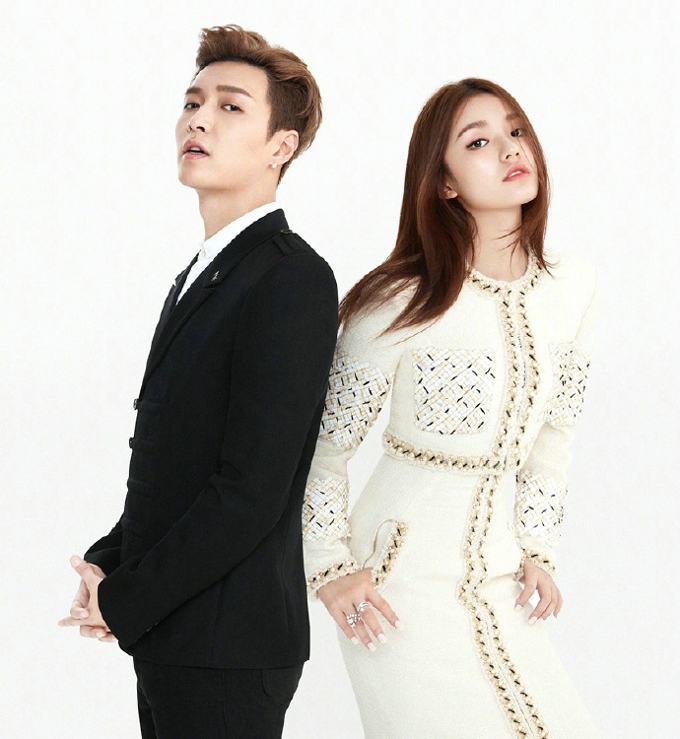 张艺兴出席北京杜莎夫人蜡像馆揭幕会