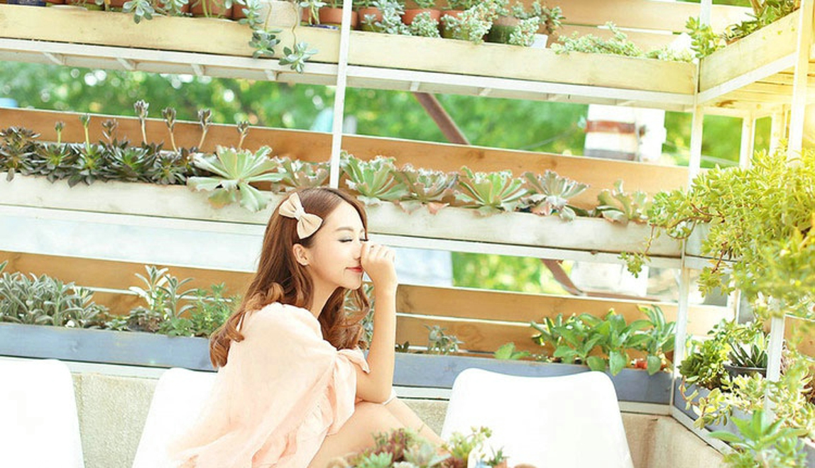 花圃园清纯娇羞可爱小天使