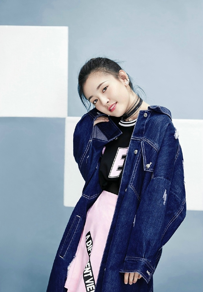 吴倩俏皮可爱写真合集