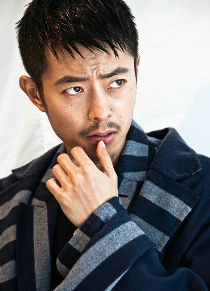 柳明明气质帅气十足写真