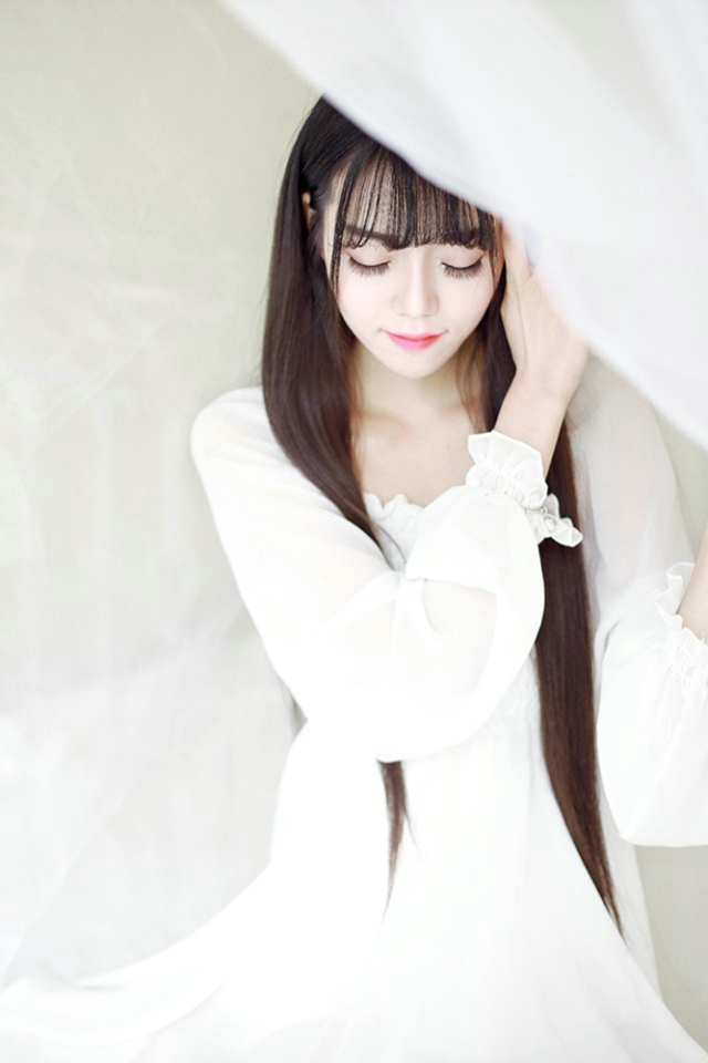 天使清纯长发白皙美女