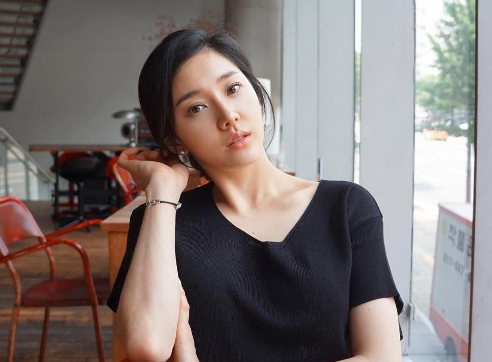 韩国美女Sojin生活自拍照气质迷人