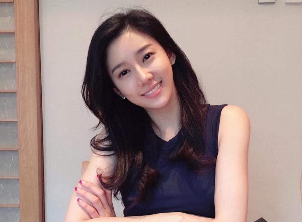 韩国美女Sojin生活自拍照气质迷人