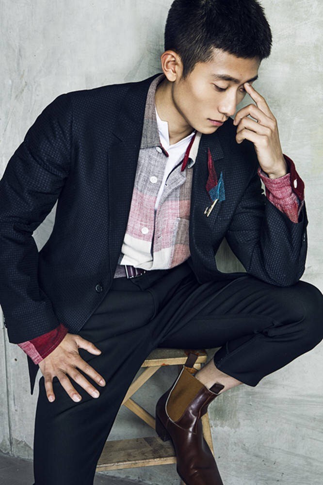 张一山近期个人杂志写真