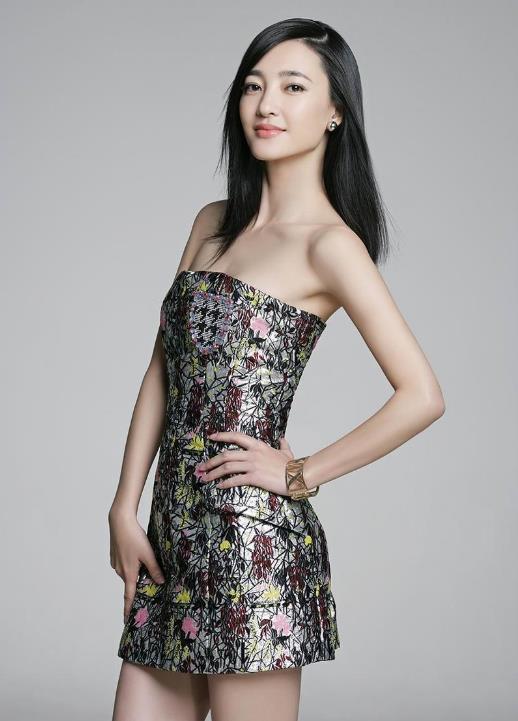 氧气美女王丽坤照片