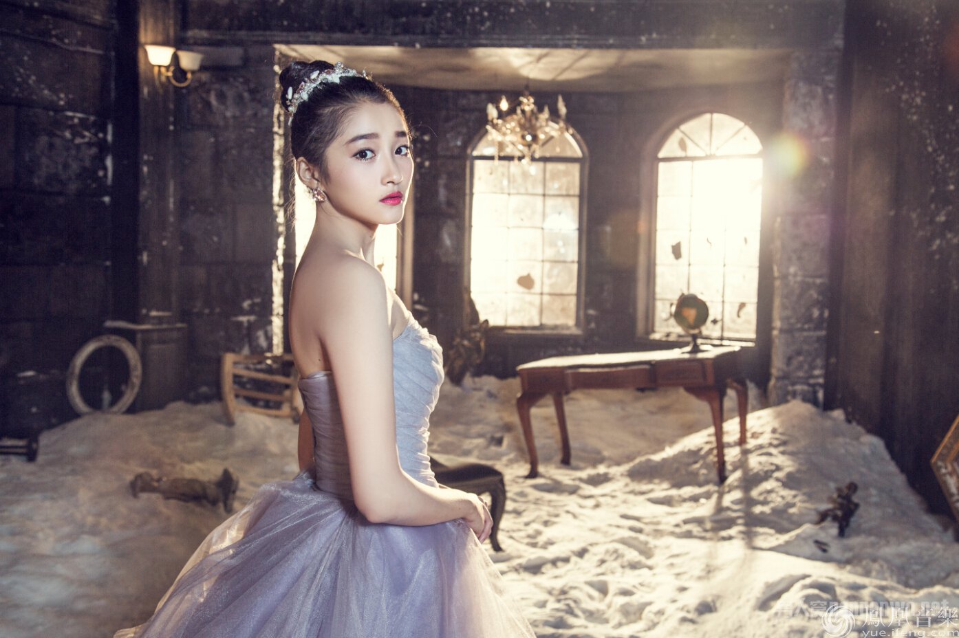 大长腿学霸美女关晓彤壁纸