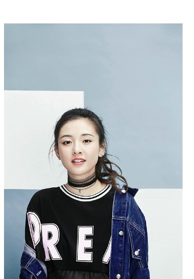 吴倩俏皮可爱写真合集