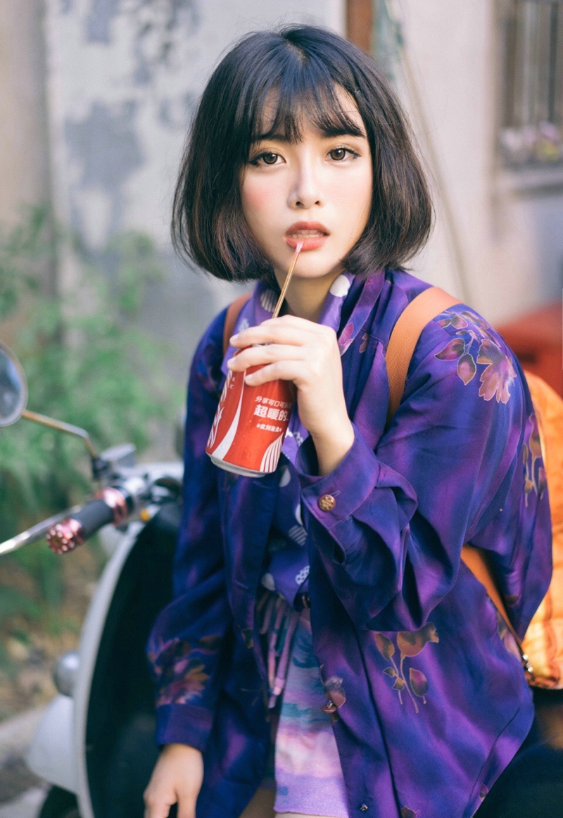 高颜值私房睡衣女神花朵般娇美可人