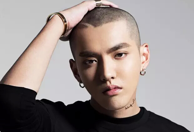 吴亦凡帅气写真