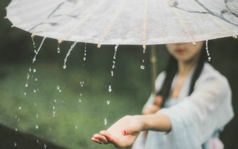 阳光下的可爱英伦范姑娘娇小玲珑