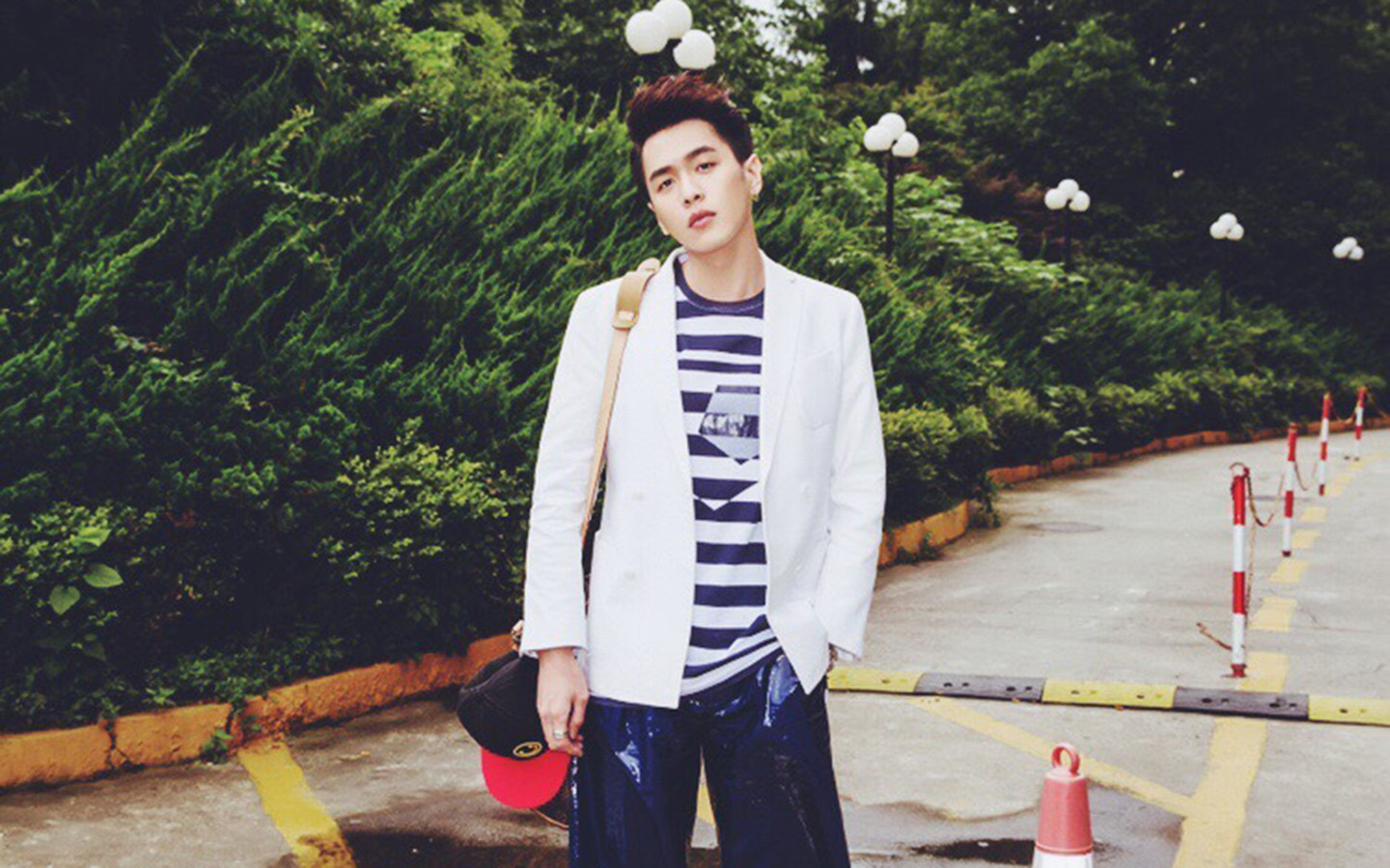 帅气英俊帅哥张若昀写真照片