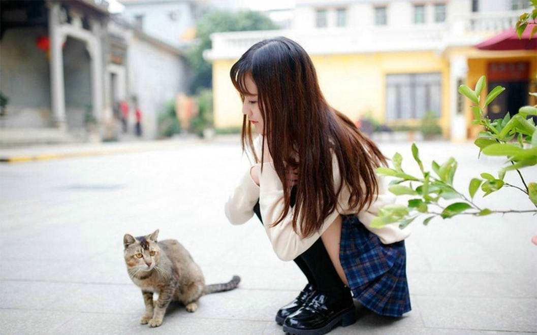 秀气艺术学院日系美女