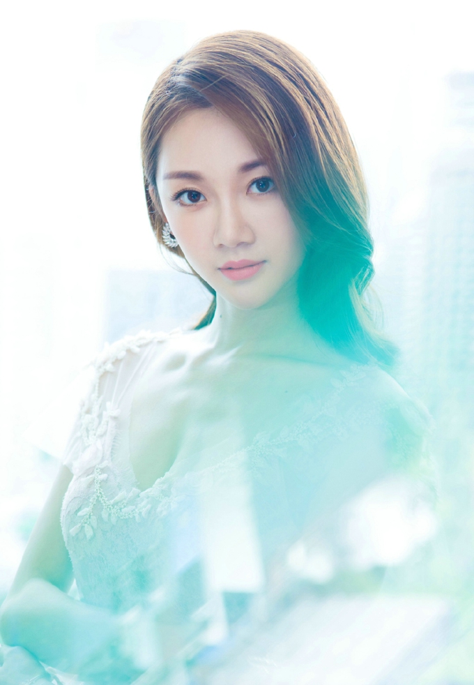 楚乔传小七苗苗新甜美写真