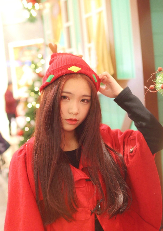 甜美圣诞女孩粉嫩性感娇俏可人