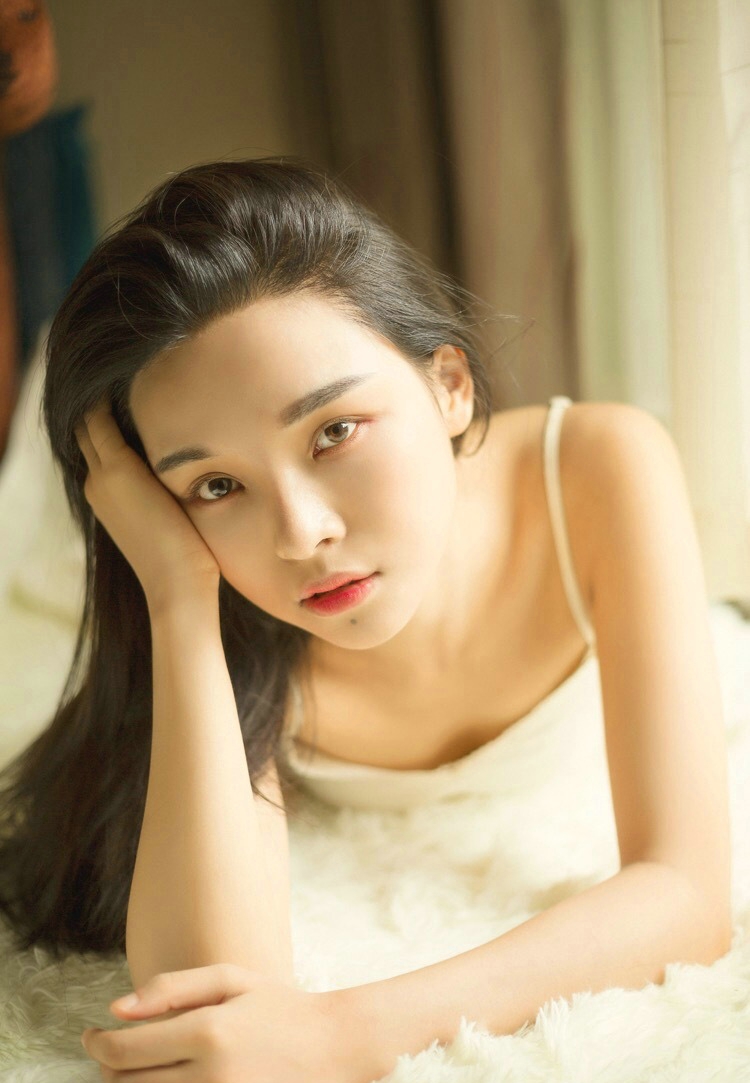 私房气质女神精致五官养眼美眸