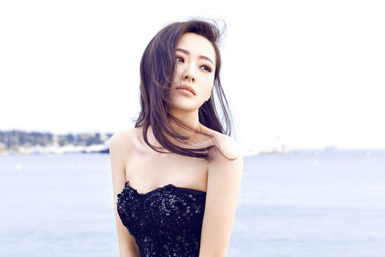 歌手张靓颖美图