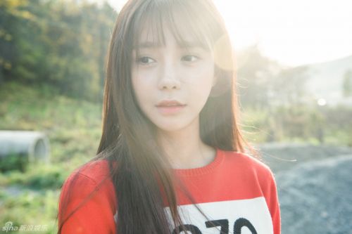 优雅大方主持人沈梦辰图片