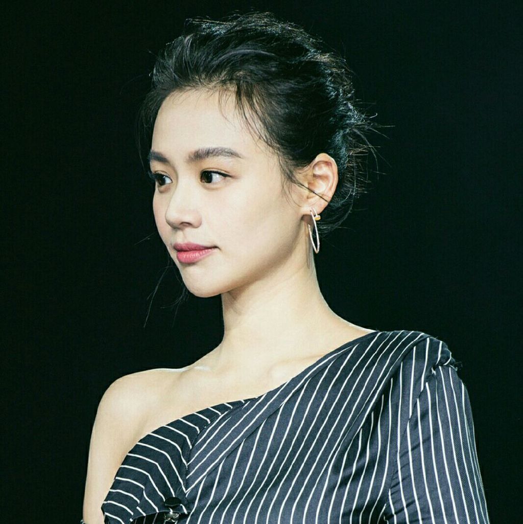 七月与安生马思纯美照